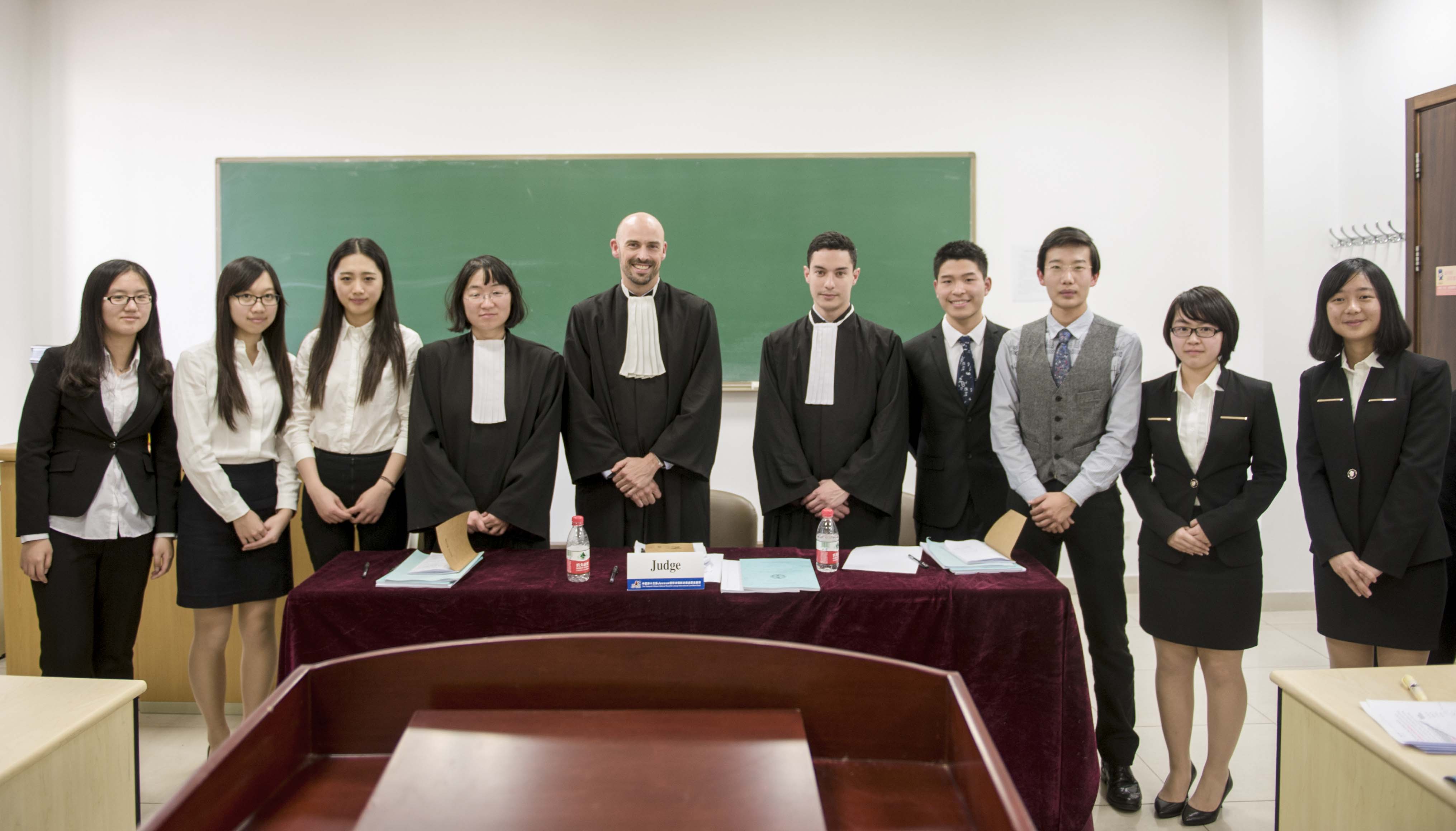 公司代表队在2015年Jessup国际法模拟法庭大赛取得佳绩